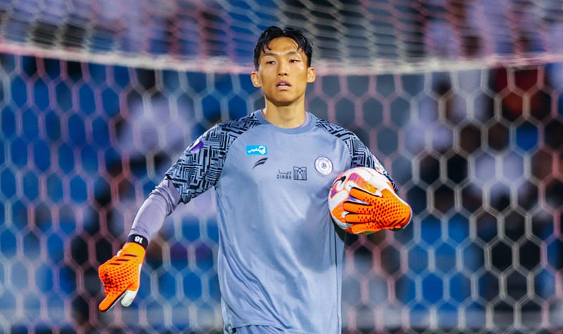 Kim Seung-gyu bắt đầu sự nghiệp tại Ulsan Hyundai